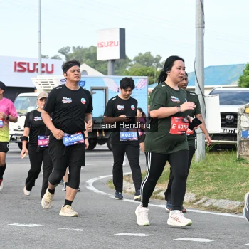 Runner Photo 3546315
