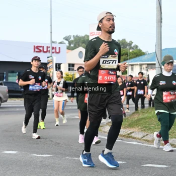 Runner Photo 3546326