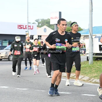 Runner Photo 3546330