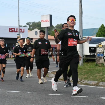 Runner Photo 3546332
