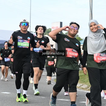 Runner Photo 3546346