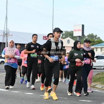 Runner Photo 3546373