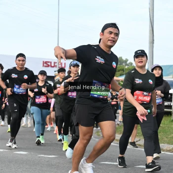 Runner Photo 3546384