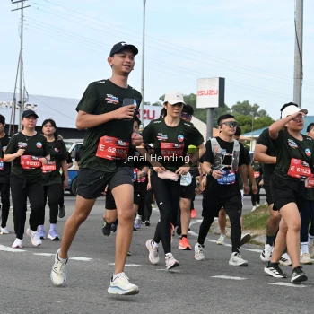 Runner Photo 3546404