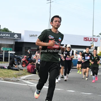 Runner Photo 3546457