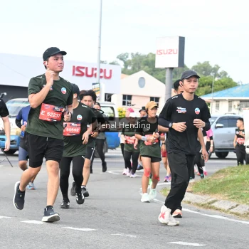 Runner Photo 3546530