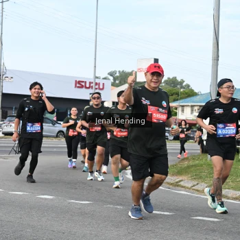 Runner Photo 3546555