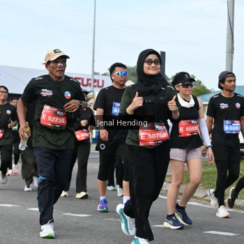 Runner Photo 3546575