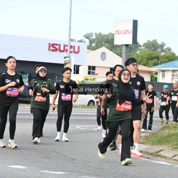 Runner Photo 3546597