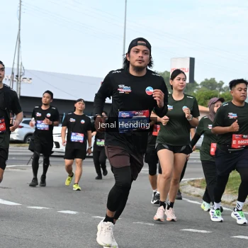 Runner Photo 3546613