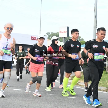 Runner Photo 3546626