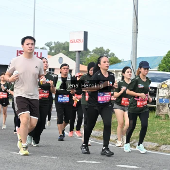 Runner Photo 3546678