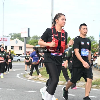 Runner Photo 3546689