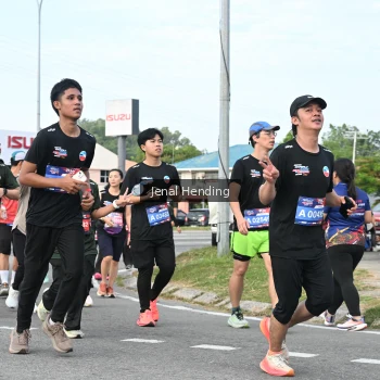 Runner Photo 3546699