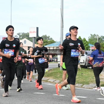 Runner Photo 3546702