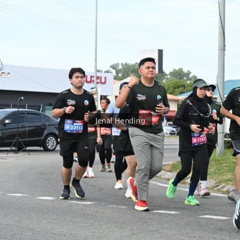 Runner Photo 3546714