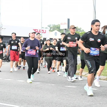 Runner Photo 3546724