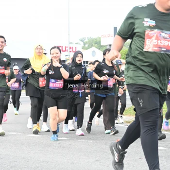 Runner Photo 3546733