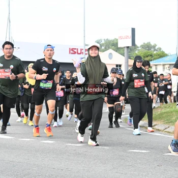 Runner Photo 3546734