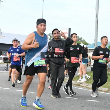 Runner Photo 3546750