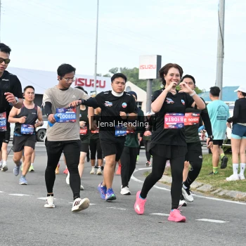 Runner Photo 3546766