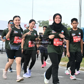Runner Photo 3546795