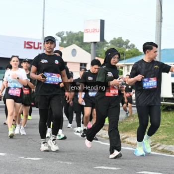Runner Photo 3546851