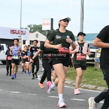 Runner Photo 3546858