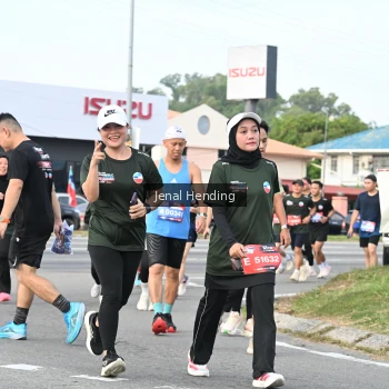 Runner Photo 3547118