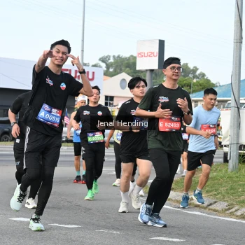 Runner Photo 3547119