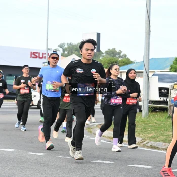 Runner Photo 3547126
