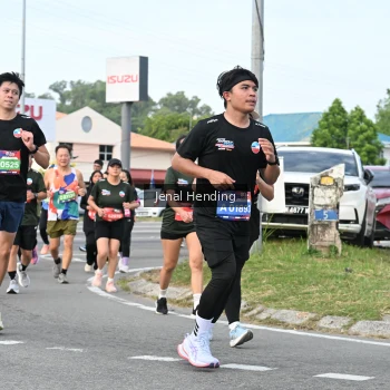 Runner Photo 3547132