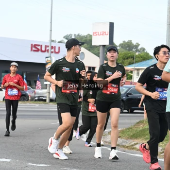 Runner Photo 3547157