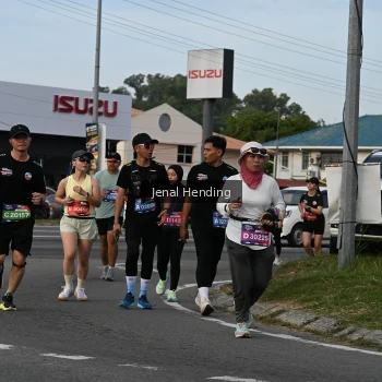 Runner Photo 3547165