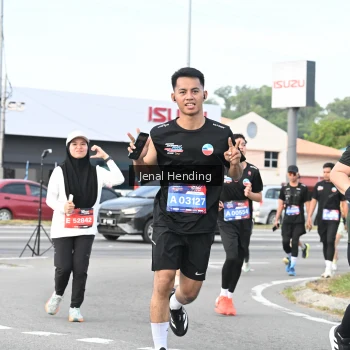 Runner Photo 3547172