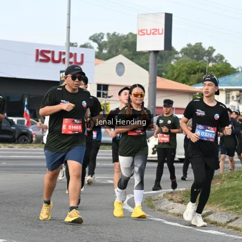 Runner Photo 3547313