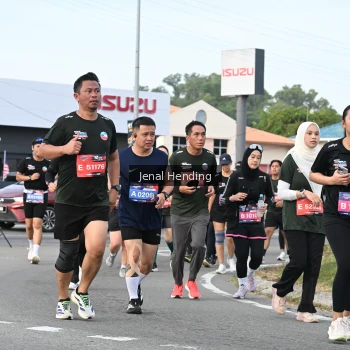 Runner Photo 3547338