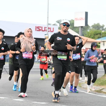 Runner Photo 3547386