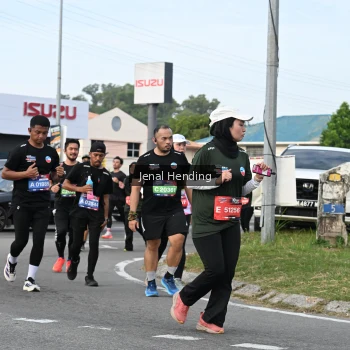 Runner Photo 3547466