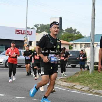Runner Photo 3547499
