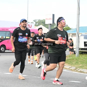 Runner Photo 3547573