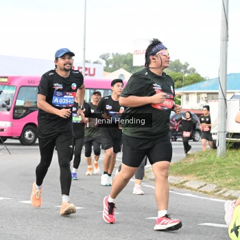 Runner Photo 3547574
