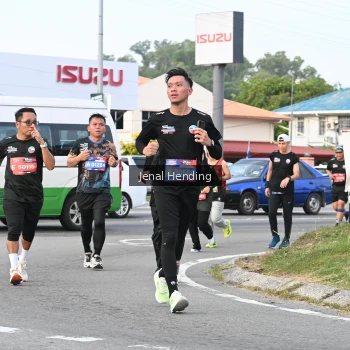 Runner Photo 3547604