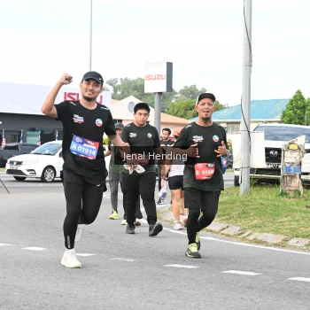 Runner Photo 3547633