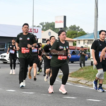 Runner Photo 3547639