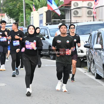 Runner Photo 3547768