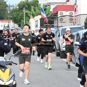Runner Photo 3547772