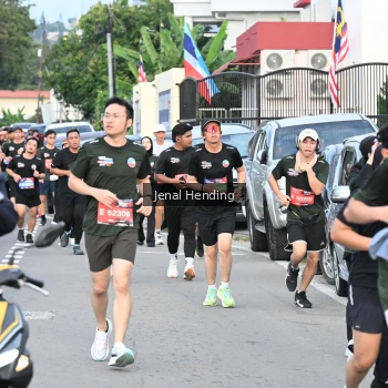 Runner Photo 3547776