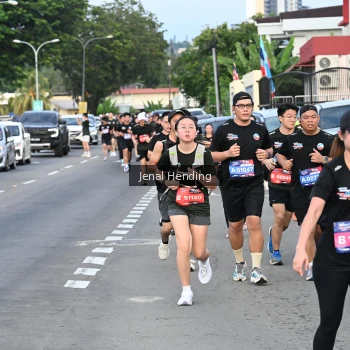 Runner Photo 3547790