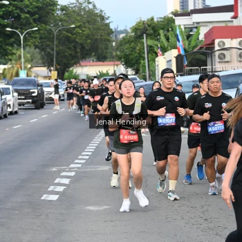Runner Photo 3547797